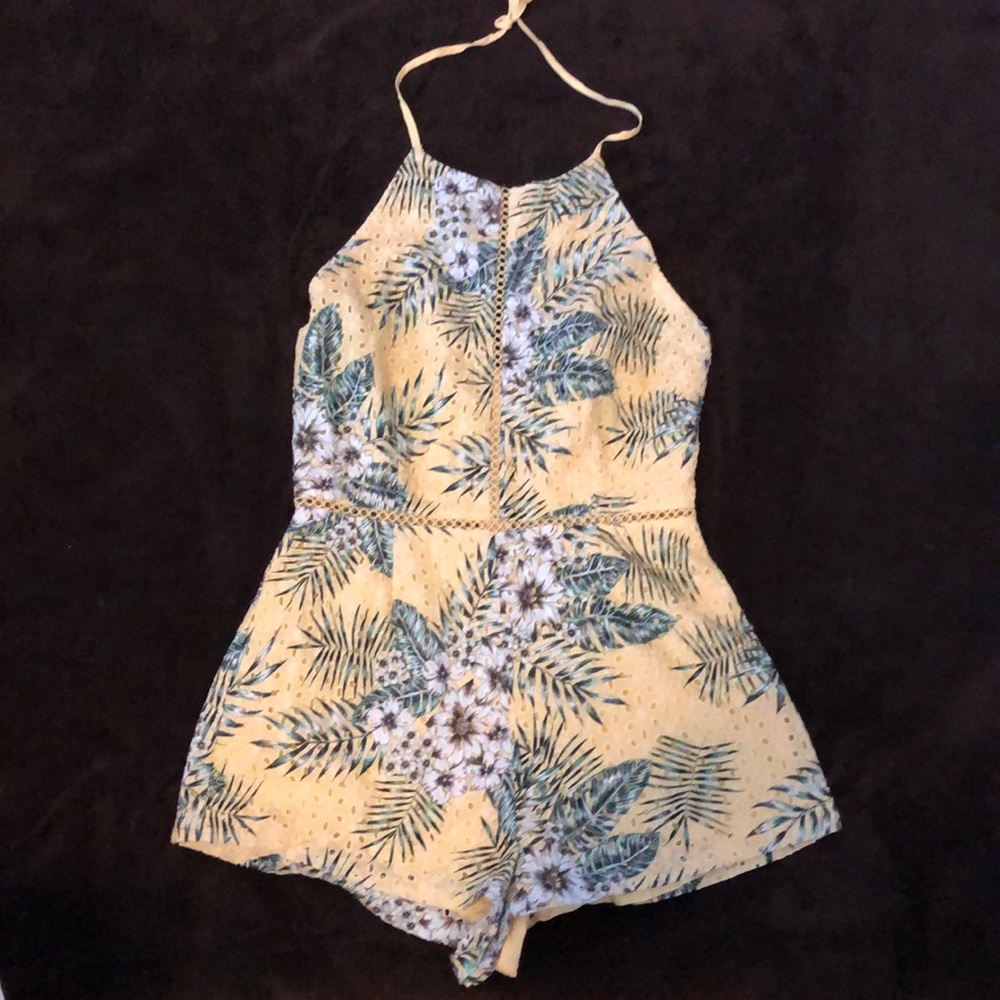 BB Dakota halter style romper. NWT